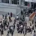 İstanbul Valiliği'nden okullara mescit ve cuma namazı talimatı...