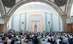 Diyanet'in cuma hutbesine kadın ve erkeklere çağrı...