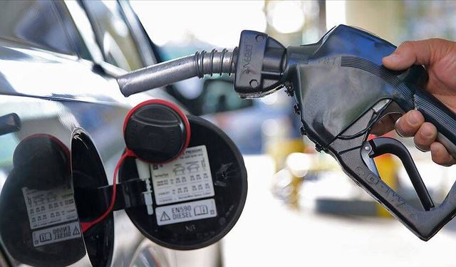 Ateşkes umudu piyasayı etkliledi: Petrol fiyatlarında sert düşüş