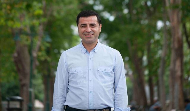 Demirtaş iddiası çerçeve yasayı kilitledi: "Siyaset yasağı" tartışması iktidar ile DEM Parti arasında krize dönüştü
