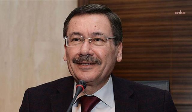 Melih Gökçek’ten hakkındaki soruşturmaya ilişkin açıklama: Kendimi Türk adaletine teslim ediyorum