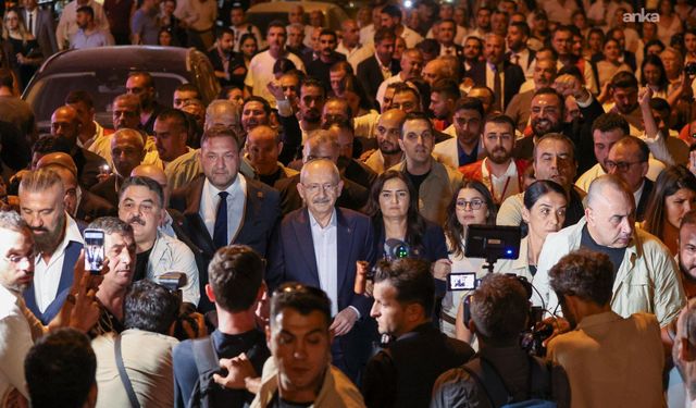 CHP Lideri Kılıçdaroğlu, İzmir'de yürüyüşe katıldı!