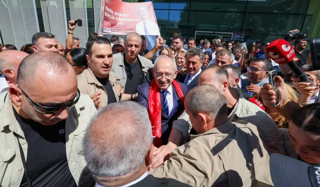 CHP Genel Başkanı Kılıçdaroğlu'na İzmir'de yoğun ilgi!